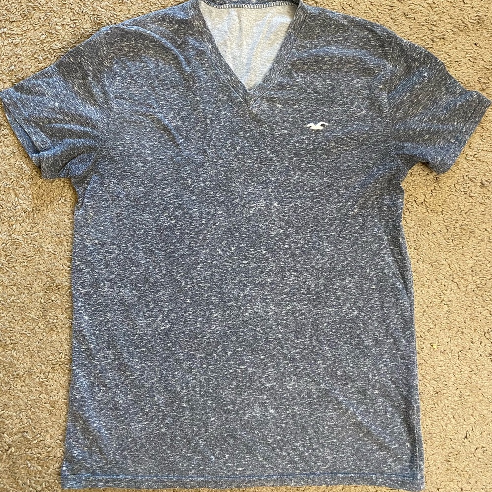 Hollister tee